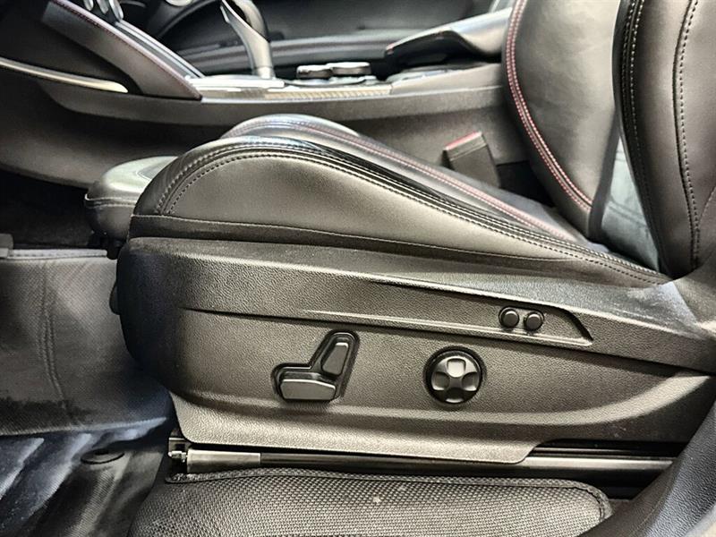 alfa romeo Stelvio 2018 - 15