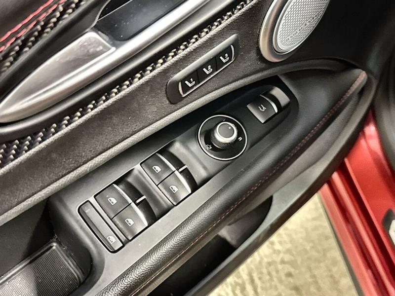 alfa romeo Stelvio 2018 - 16