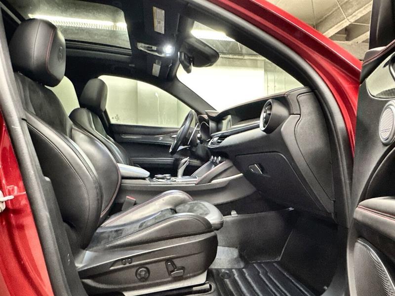 alfa romeo Stelvio 2018 - 27
