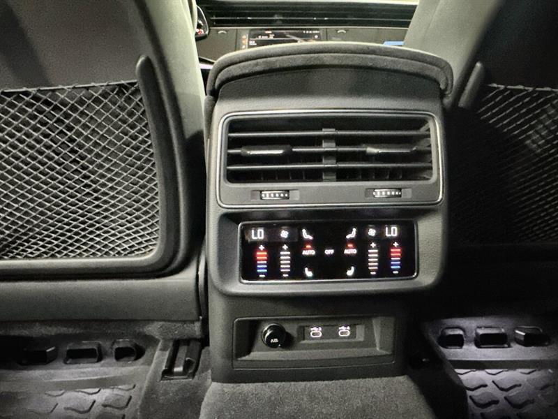 audi RS Q8 2021 - 24