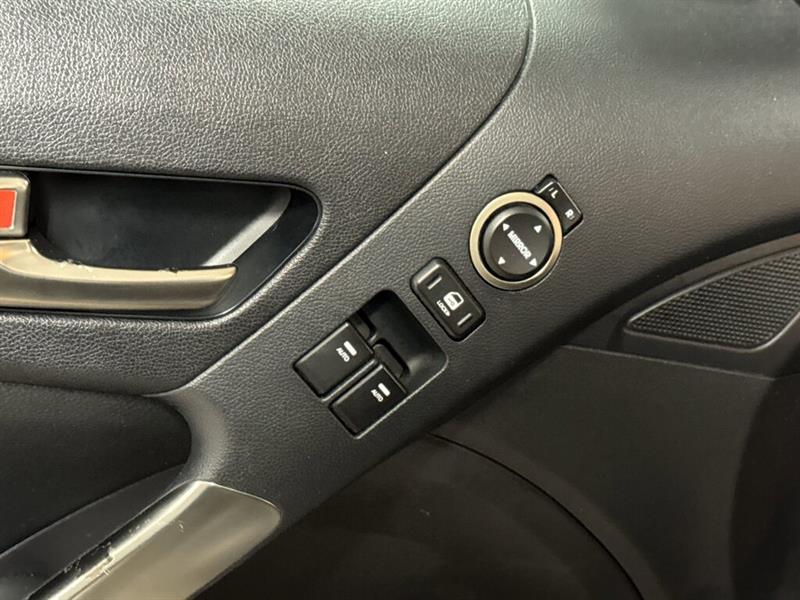 hyundai Coupé Genesis 2015 - 16