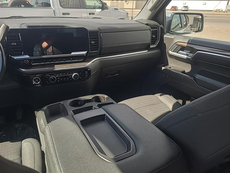 chevrolet Silverado 1500 2022 - 12