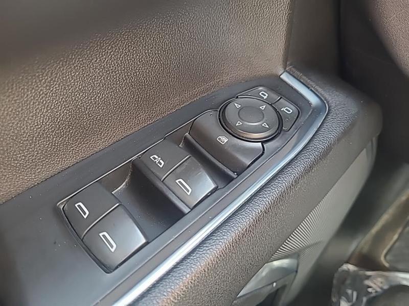 chevrolet Silverado 1500 2022 - 16