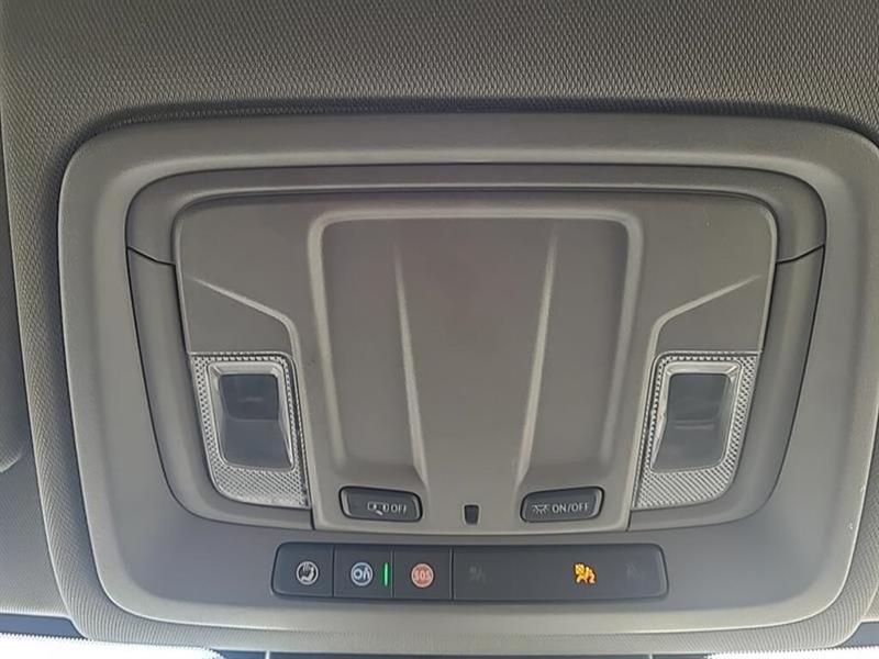 chevrolet Silverado 1500 2022 - 36