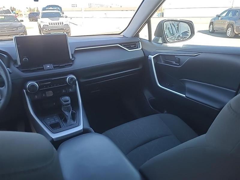 toyota RAV4 2023 - 13