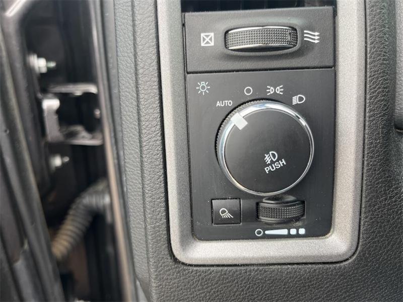 ram 1500 Classic 2020 - 16