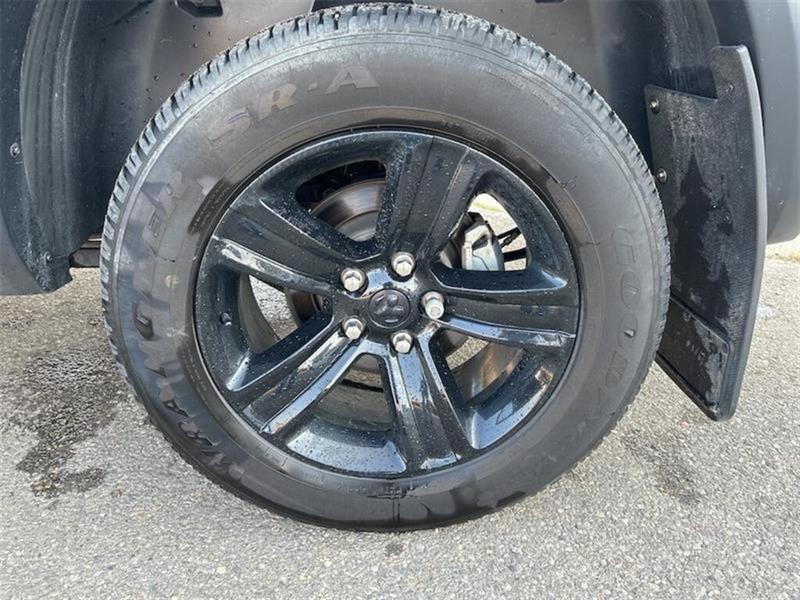 ram 1500 Classic 2023 - 12