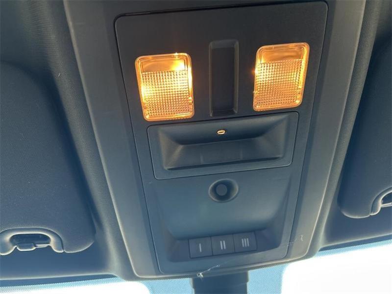 ram 1500 Classic 2023 - 35