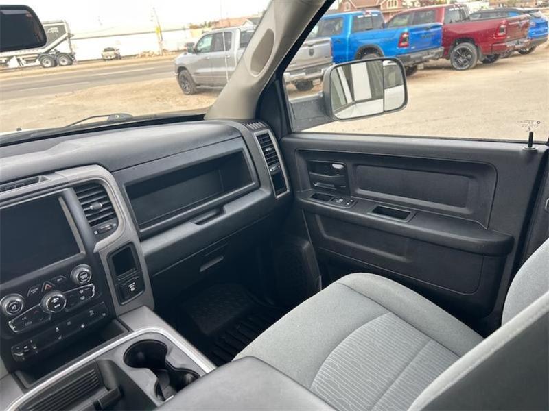 ram 1500 Classic 2022 - 15