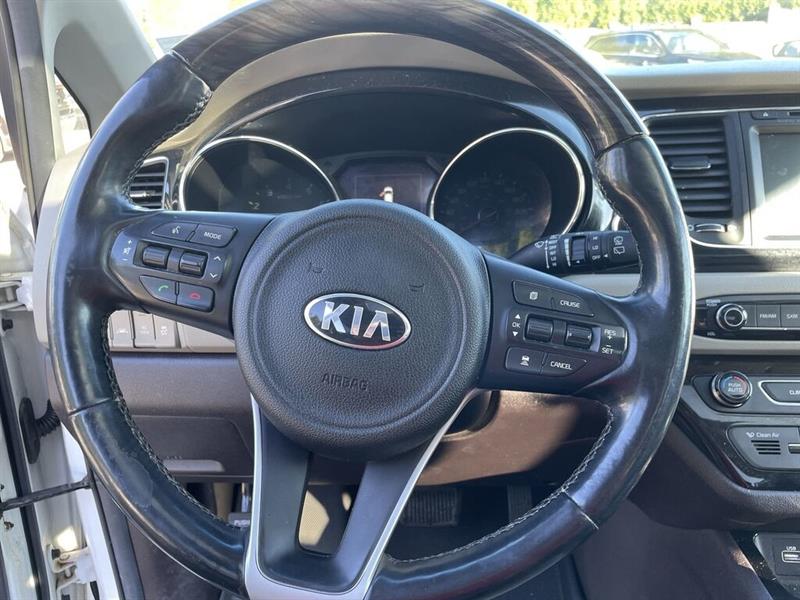 kia Sedona 2017 - 25