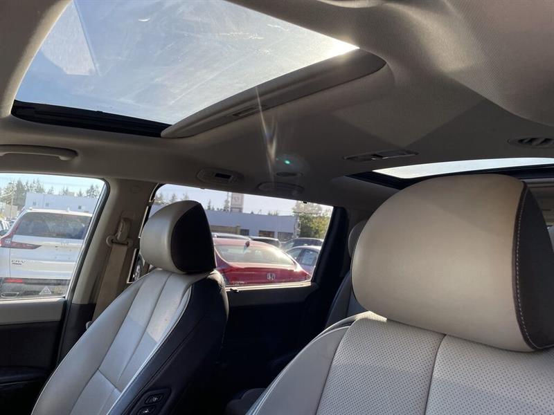 kia Sedona 2017 - 33