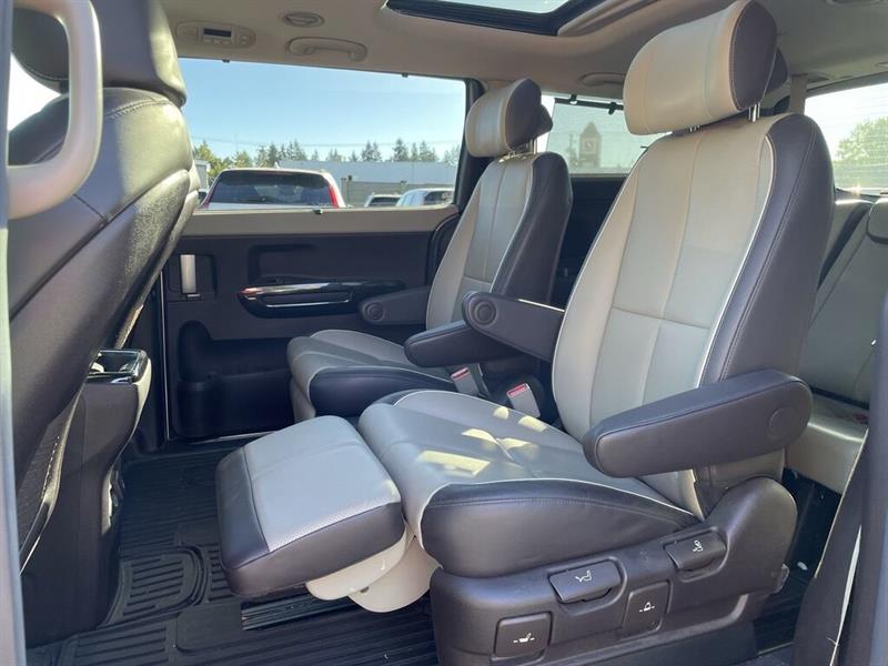 kia Sedona 2017 - 34