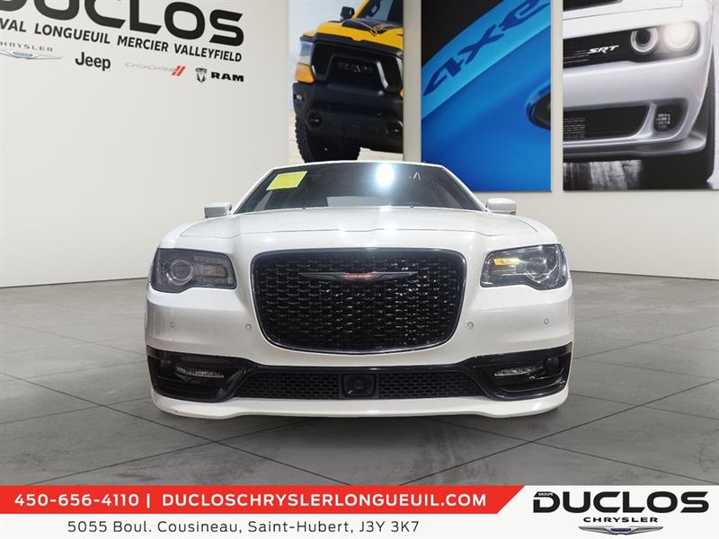 chrysler 300 2023 - 2