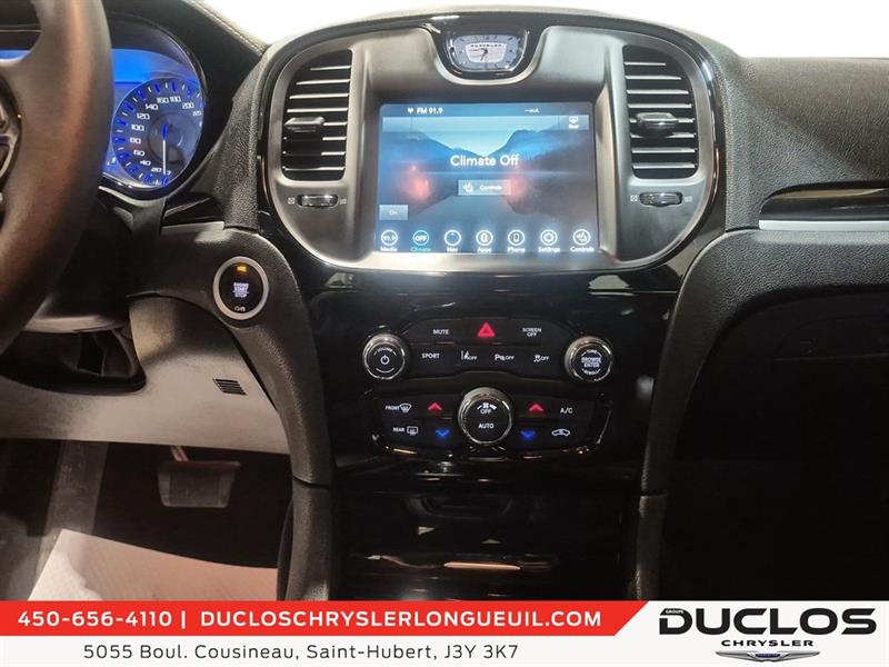 chrysler 300 2023 - 22