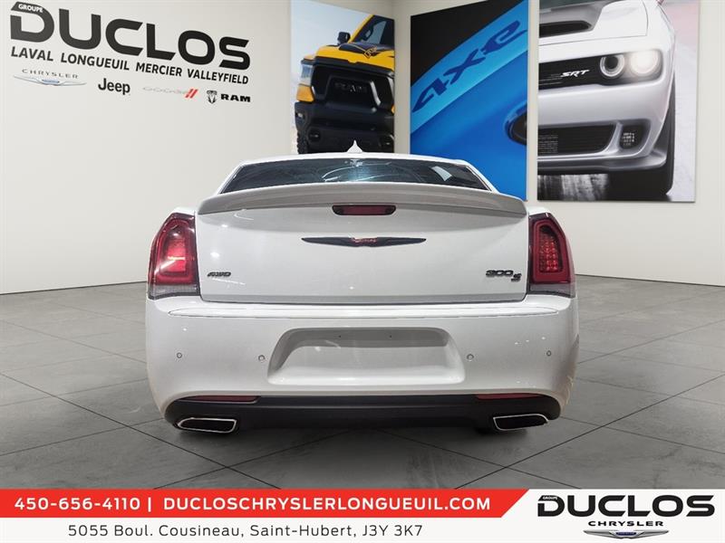 chrysler 300 2023 - 6