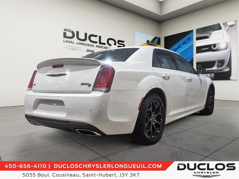 chrysler 300 2023 - 7