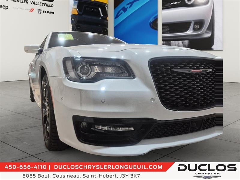 chrysler 300 2023 - 10