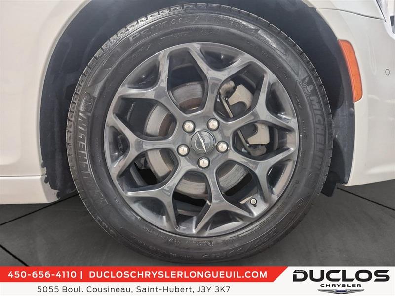 chrysler 300 2022 - 10