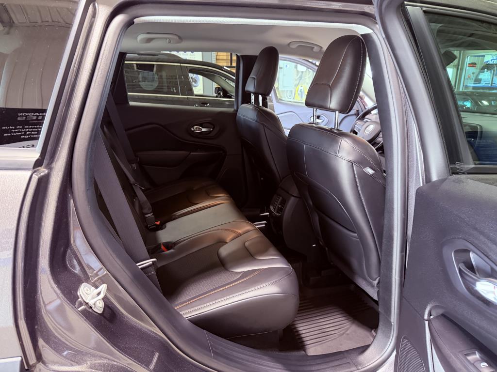 jeep Cherokee 2020 - 12