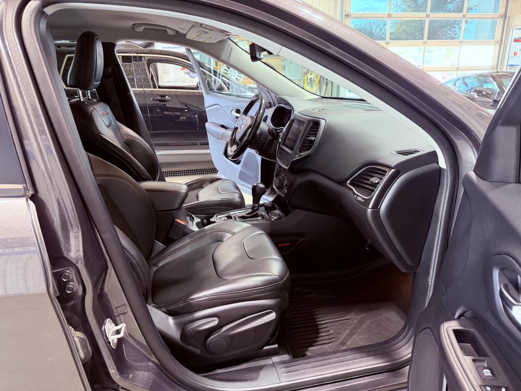 jeep Cherokee 2020 - 13