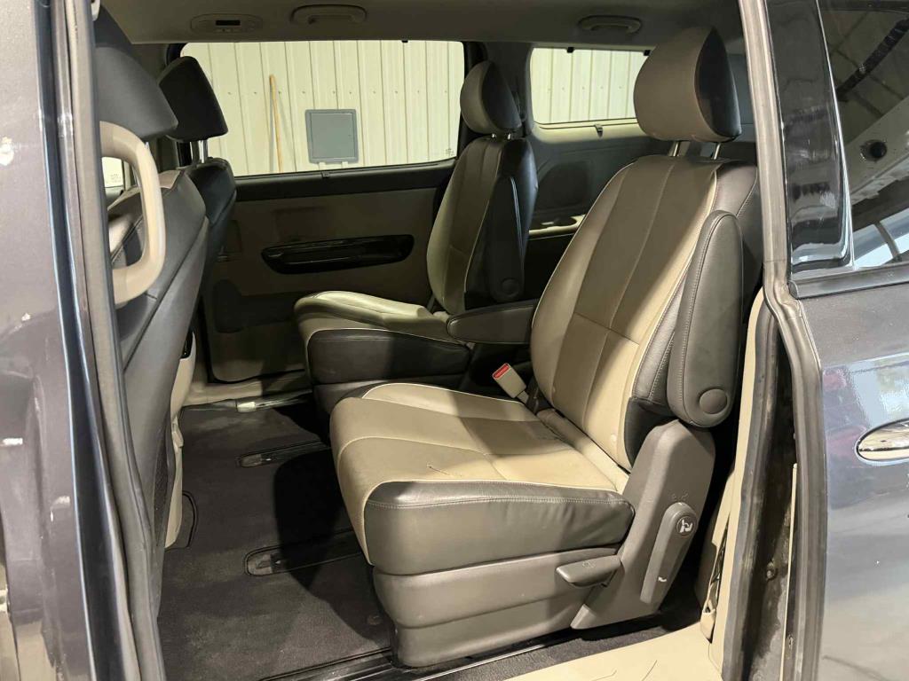 kia Sedona 2018 - 4
