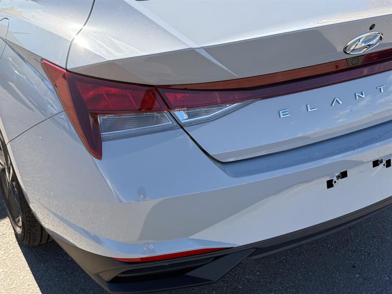 hyundai Elantra 2022 - 11