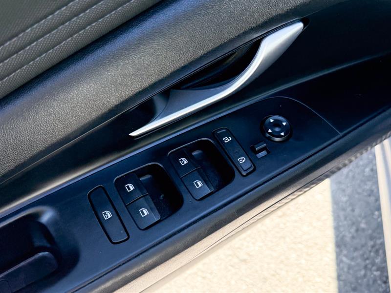 hyundai Elantra 2022 - 19