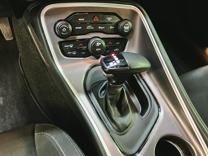 dodge Challenger 2022 - 13