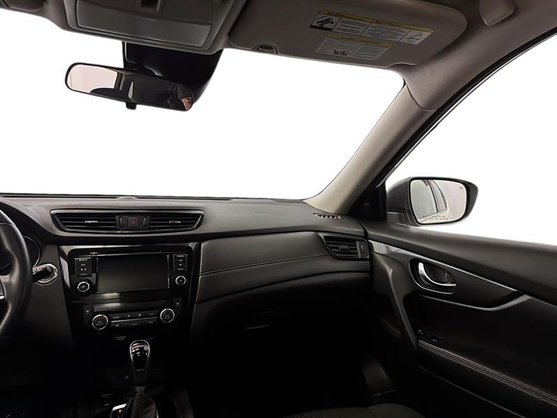 nissan Rogue 2020 - 24