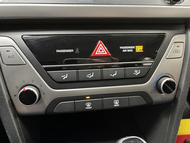 hyundai Elantra 2018 - 17