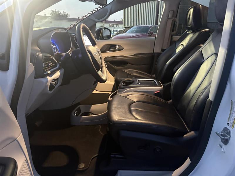 chrysler Pacifica 2024 - 10