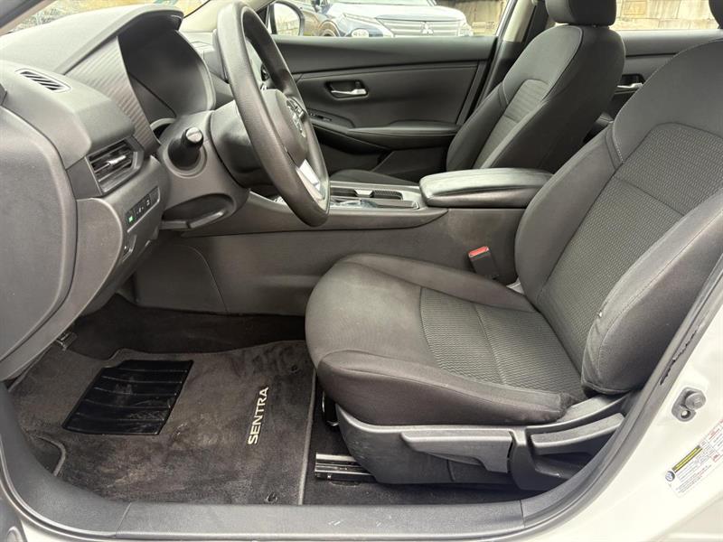 nissan Sentra 2022 - 10