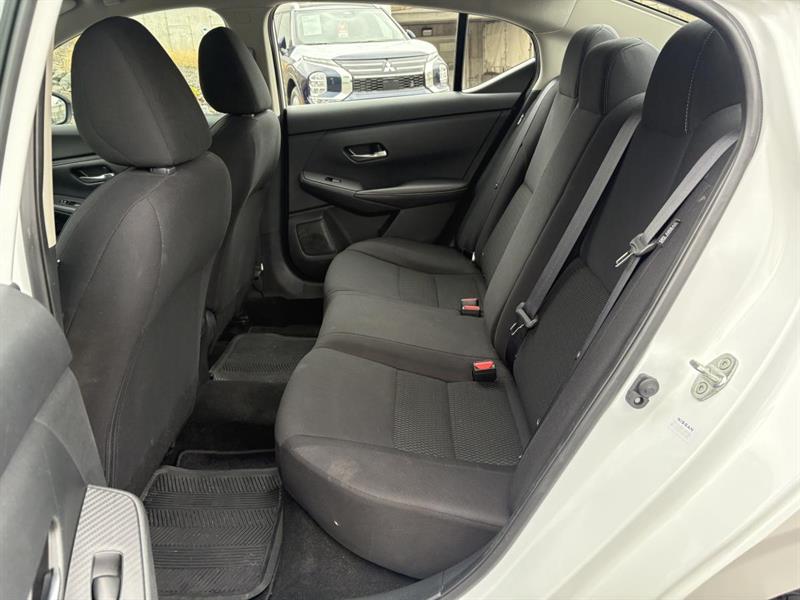 nissan Sentra 2022 - 12