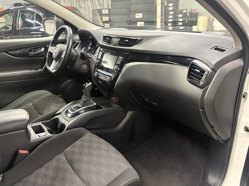 nissan Qashqai 2020 - 35