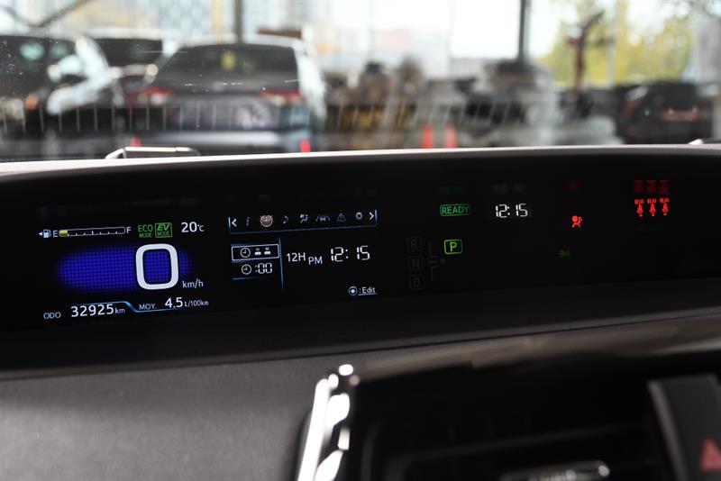 toyota Prius Prime 2022 - 16