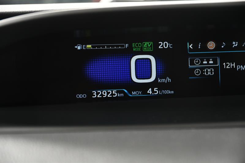 toyota Prius Prime 2022 - 17