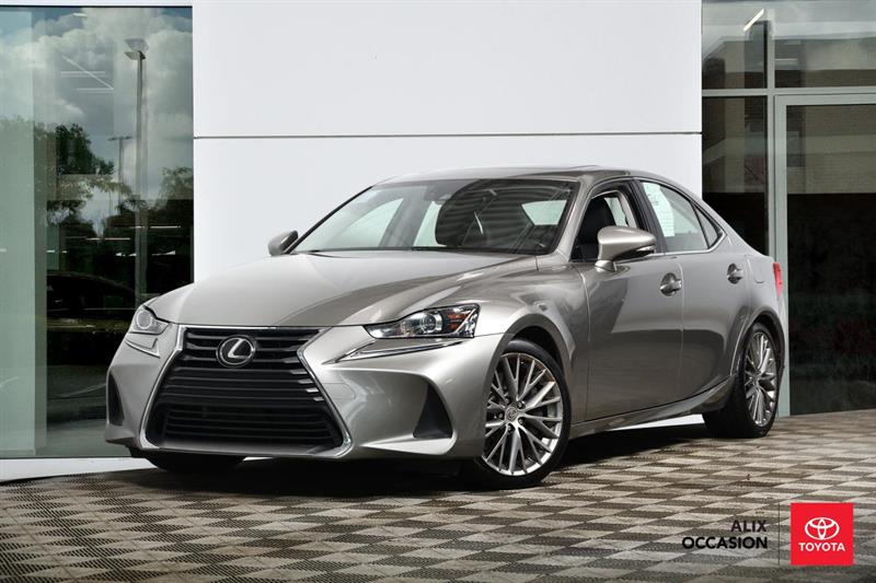 lexus IS 300 2017