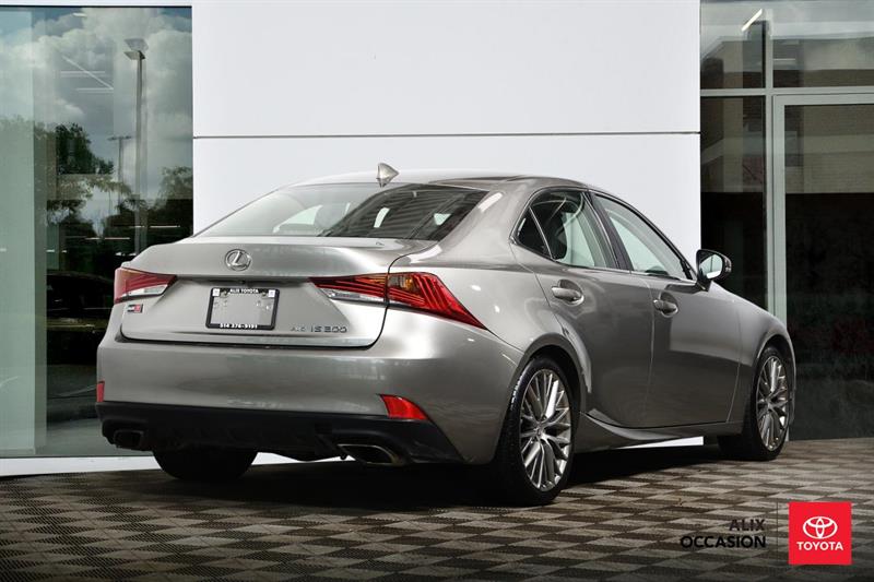 lexus IS 300 2017 - 4