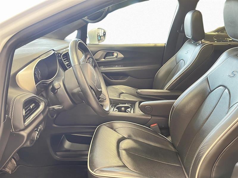 chrysler Pacifica 2022 - 15