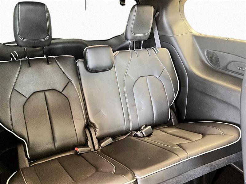 chrysler Pacifica 2022 - 19