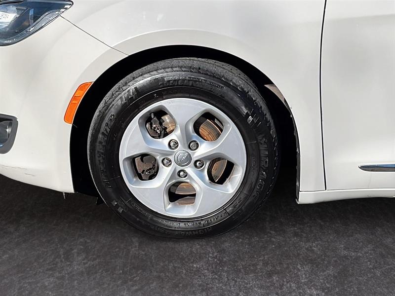 chrysler Pacifica 2017 - 6