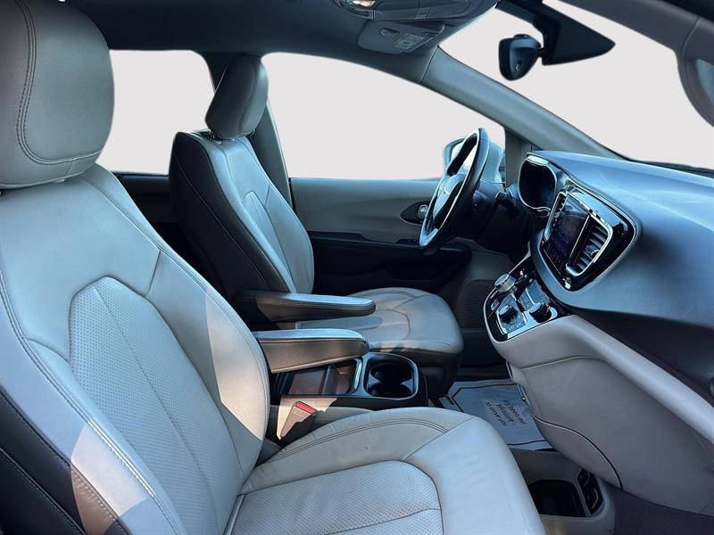 chrysler Pacifica 2017 - 15