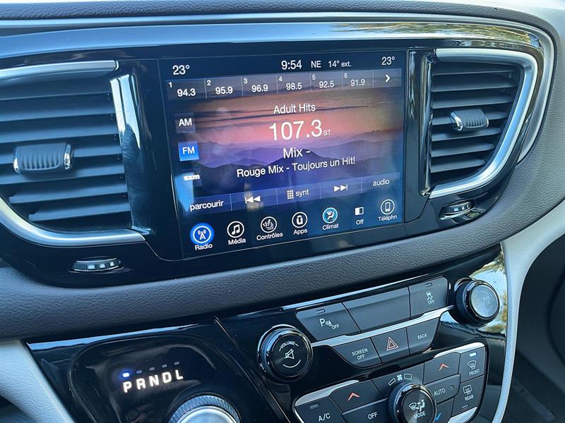 chrysler Pacifica 2017 - 22