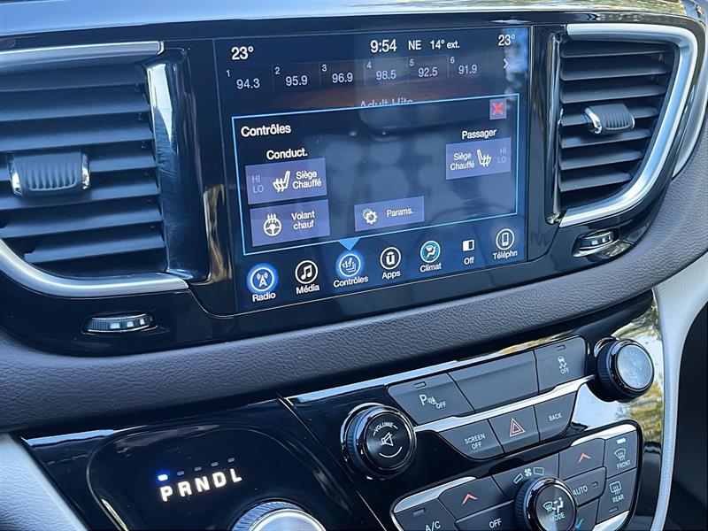 chrysler Pacifica 2017 - 23