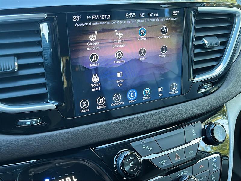 chrysler Pacifica 2017 - 24