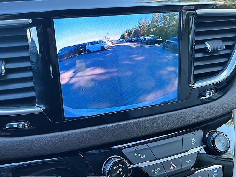 chrysler Pacifica 2017 - 25