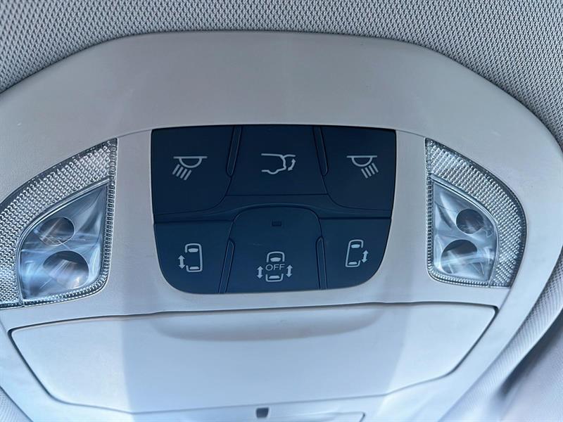 chrysler Pacifica 2017 - 29