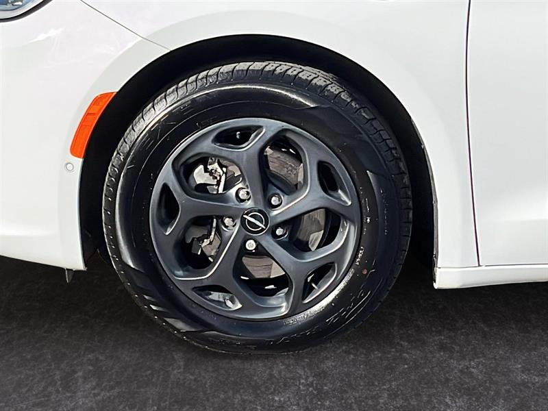 chrysler Pacifica Hybrid 2023 - 6