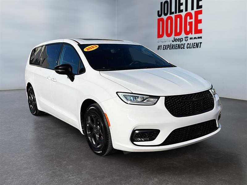 chrysler Pacifica Hybrid 2023 - 11