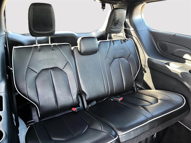 chrysler Pacifica Hybrid 2023 - 19